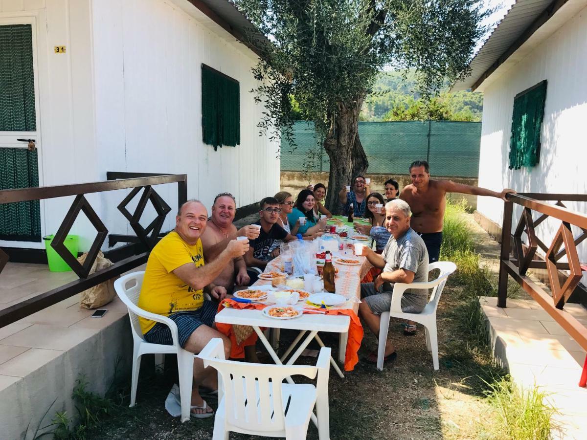Funno Delle Noci Hotel Пешичи Екстериор снимка